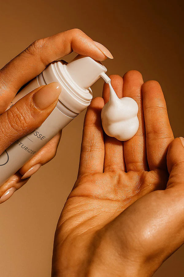 CO2Lift® GLO Skin Mousse Carboxy Moisturizer - bespøke by SKINALCHEMY