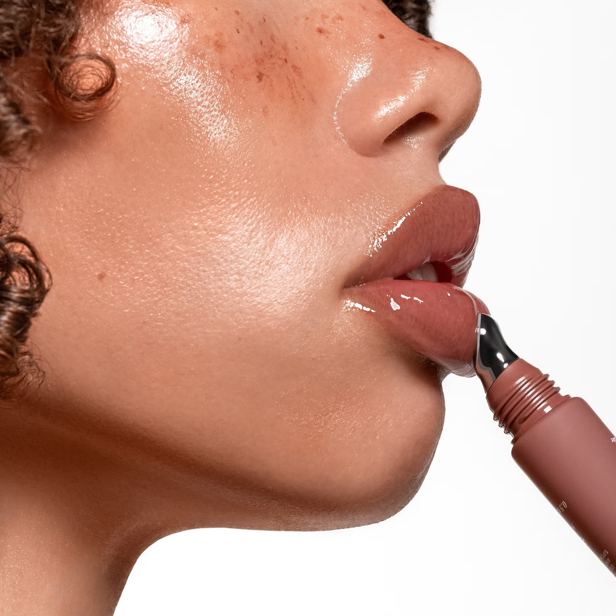 Anfisa An Gloss Spice Cake – Tinted Ceramide Lip Treatment